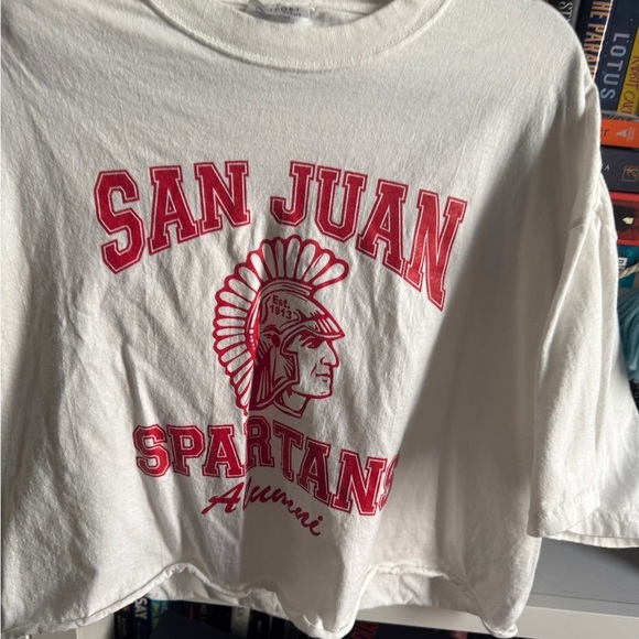 San Juan Spartans Alumni graphic retro vintage White T-Shirt tee shirt crop top - Picture 2 of 4
